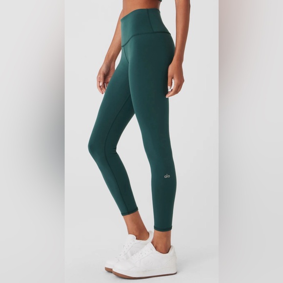 ALO Yoga Pants - Alo 7/8 High-Waist Airbrush Legging midnight green